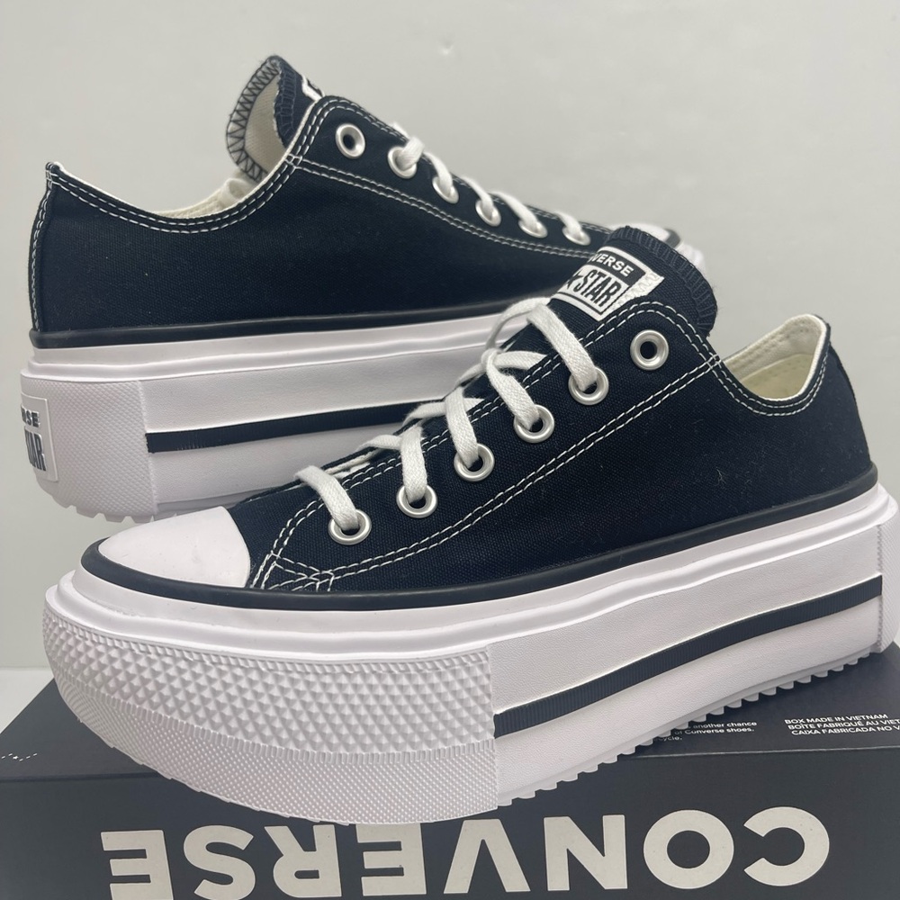 Converse Men’s Black and White Platform Sneakers - Picture 11 of 16